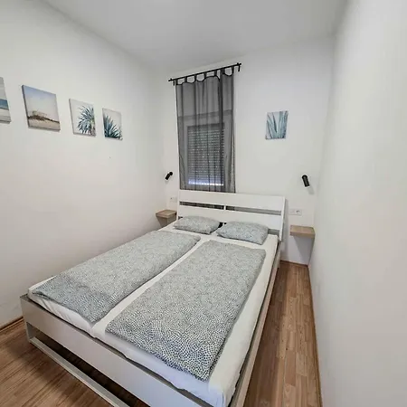 Ferienhaus In - Balaton 53551 *