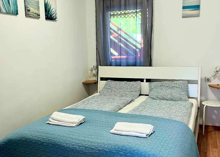 In - Balaton 53551 * Zamárdi